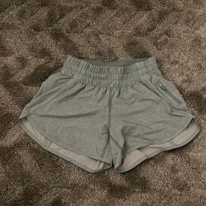 Lululemon shorts 3”